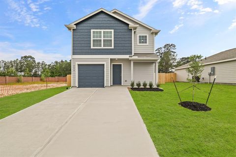 Single Family Residence in Huntsville TX 205 Gray Wolf Drive.jpg