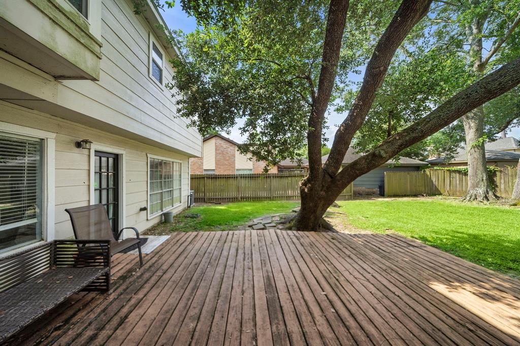 19719 Sweet Forest Lane, Humble, Texas image 19