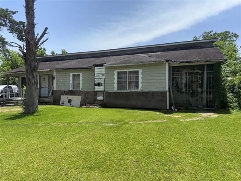 Photo of 9034 Everglade Drive, Houston, TX 77078 (MLS # 69713109)