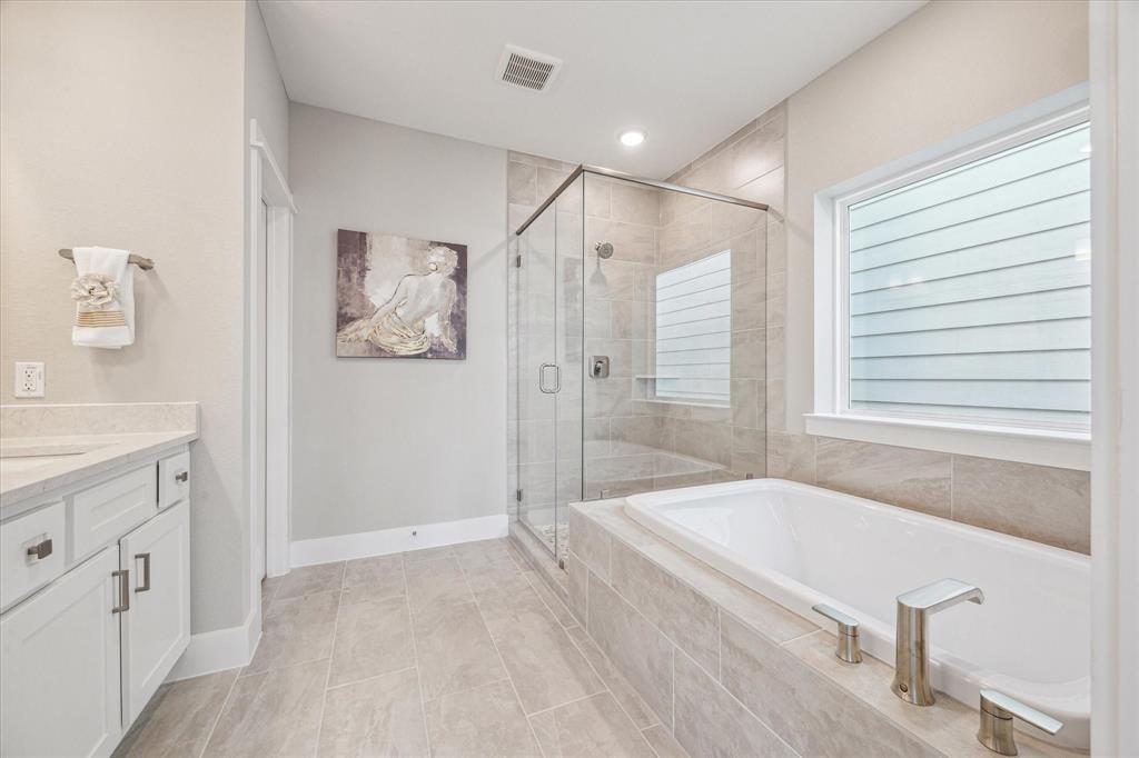 16036 Mason Run Drive, Houston, Texas image 21