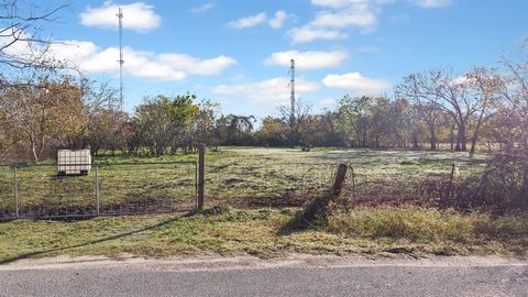 Photo of 0 Holman, La Marque, TX 77568 (MLS # 86596799)