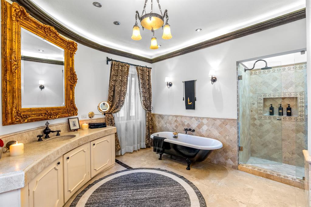 37750, Mexico, 4 Bedrooms Bedrooms, ,6 BathroomsBathrooms,Residential,Active,167040