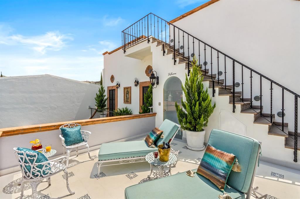 37750, Mexico, 4 Bedrooms Bedrooms, ,6 BathroomsBathrooms,Residential,Active,167040