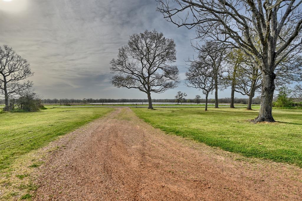 2537 Mill Creek Road, Bellville, Texas image 7