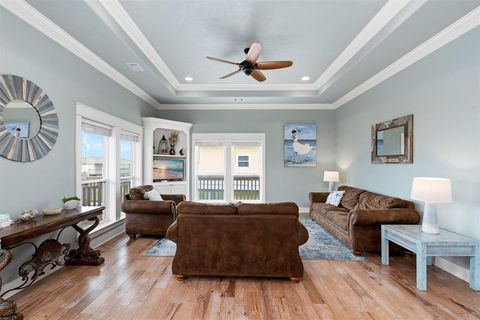 Single Family Residence in Crystal Beach TX 983 Redfish Street 13.jpg