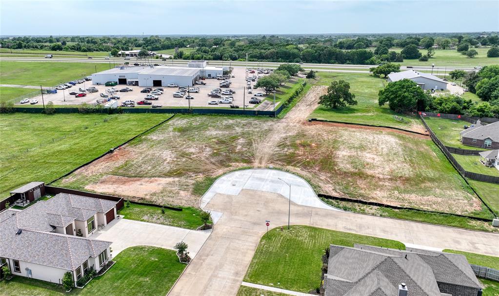 493 Oak Crest Lane, Brenham, Texas image 3