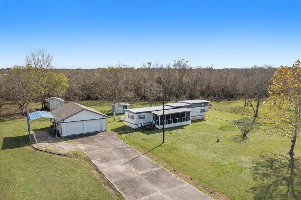 2993 Schroeder Lane, Alvin, Texas image 3