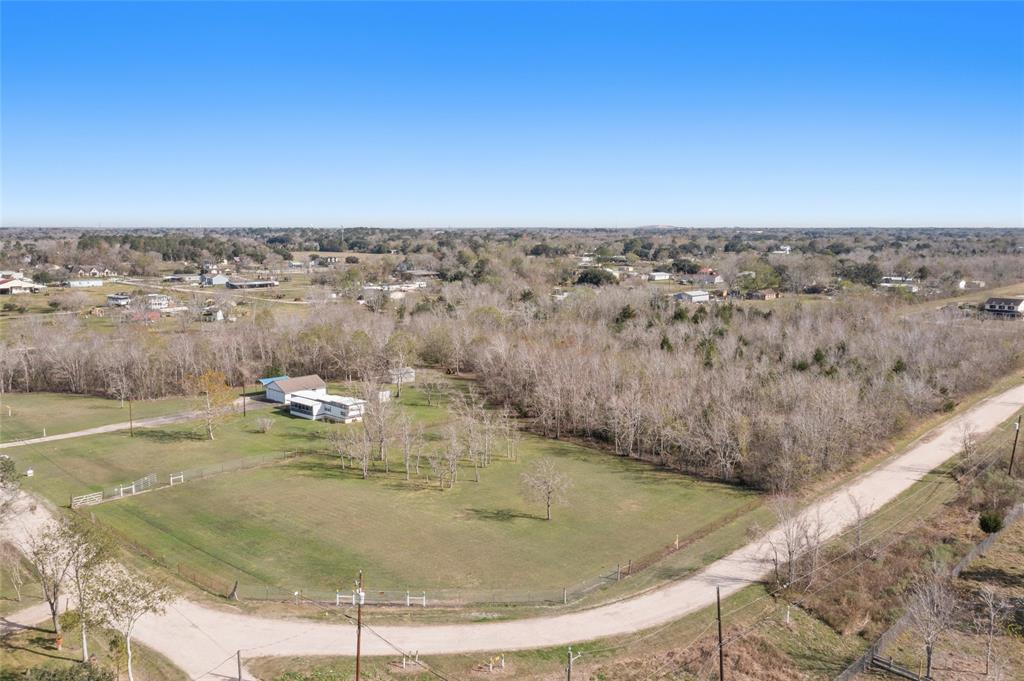 2993 Schroeder Lane, Alvin, Texas image 8