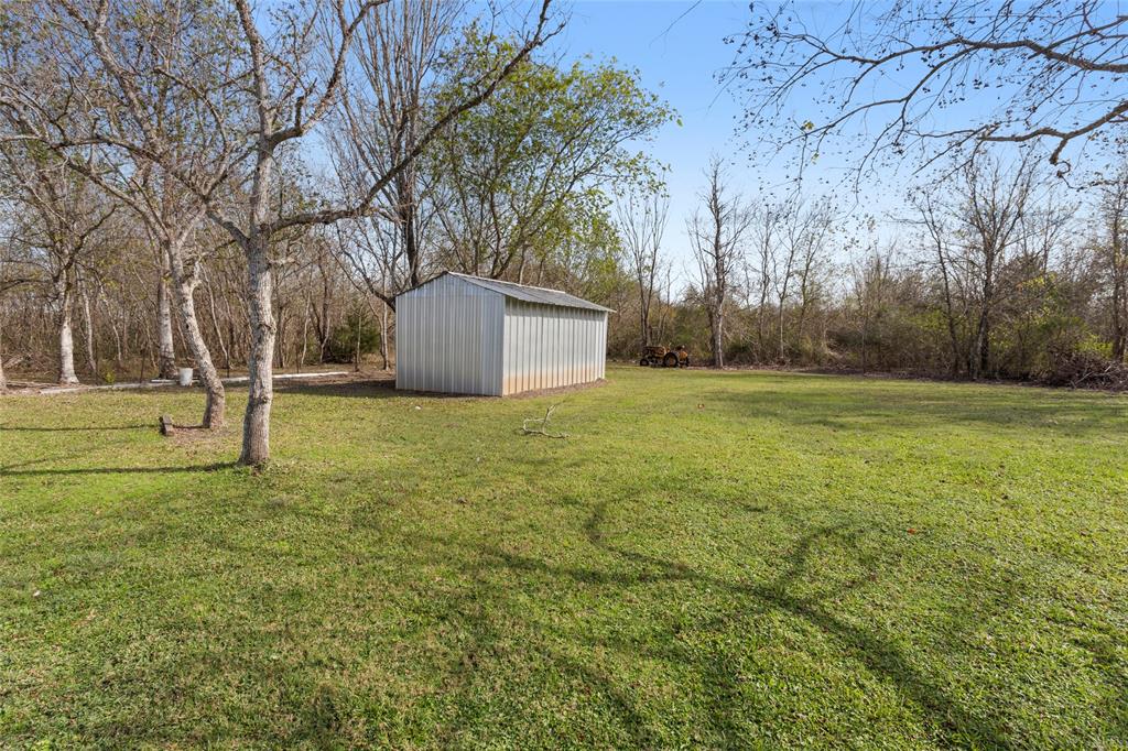 2993 Schroeder Lane, Alvin, Texas image 10