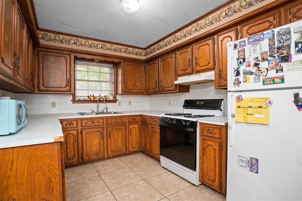 232 S Sanders Street, Nacogdoches, Texas image 12