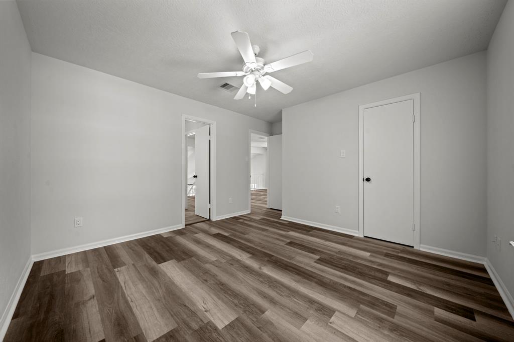 5002 Otter Peak Drive, Kingwood, Texas image 24