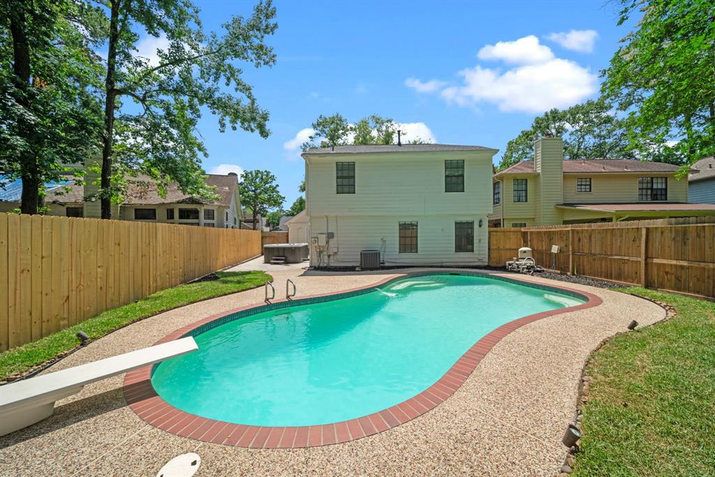 5002 Otter Peak Drive, Kingwood, Texas image 29