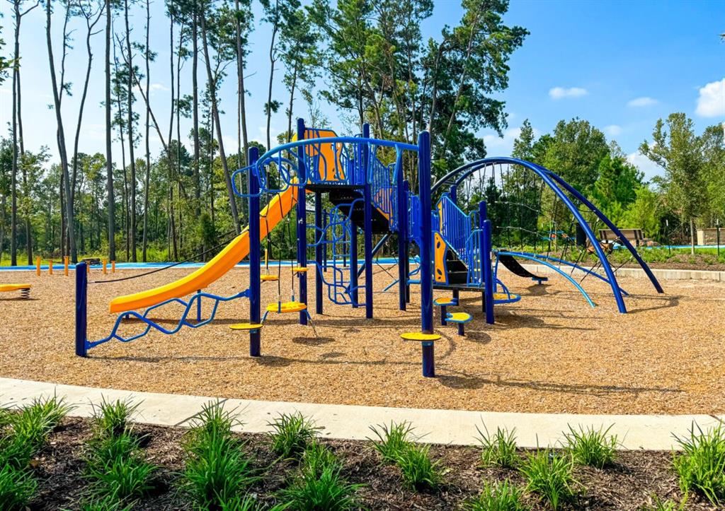 635 Millicent Lakes Drive, Willis, Texas image 20