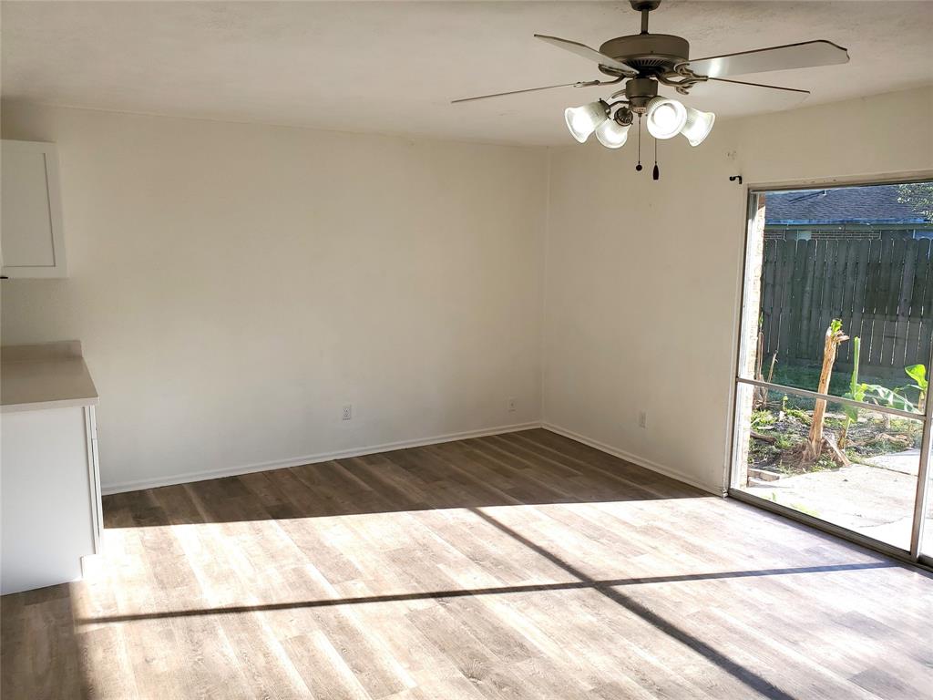 114 Lottie Lane, Friendswood, Texas image 8