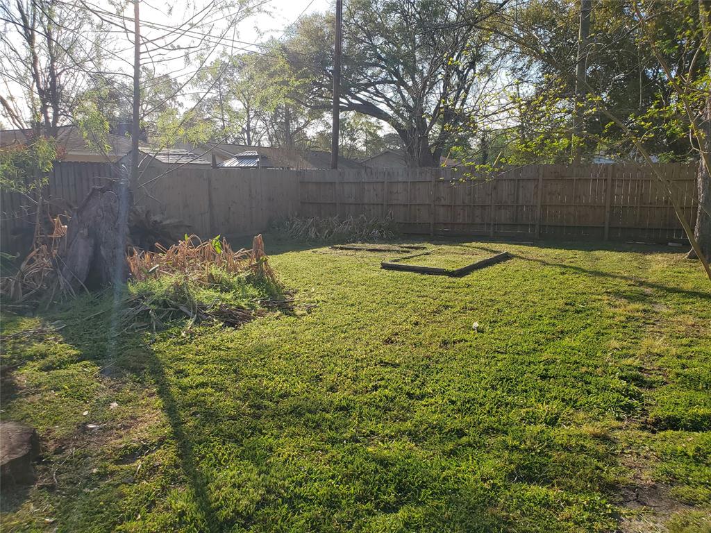 114 Lottie Lane, Friendswood, Texas image 23