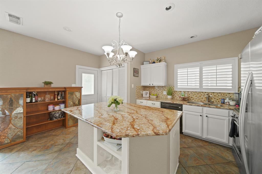 7703 Fallen Leaf, Missouri City, Texas image 9