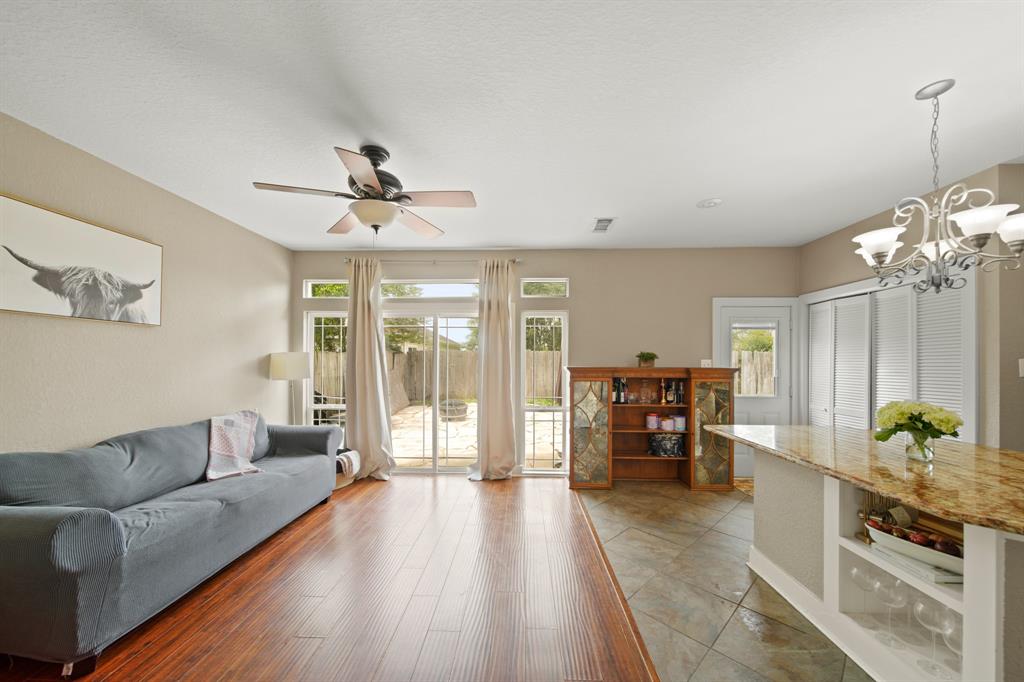 7703 Fallen Leaf, Missouri City, Texas image 14