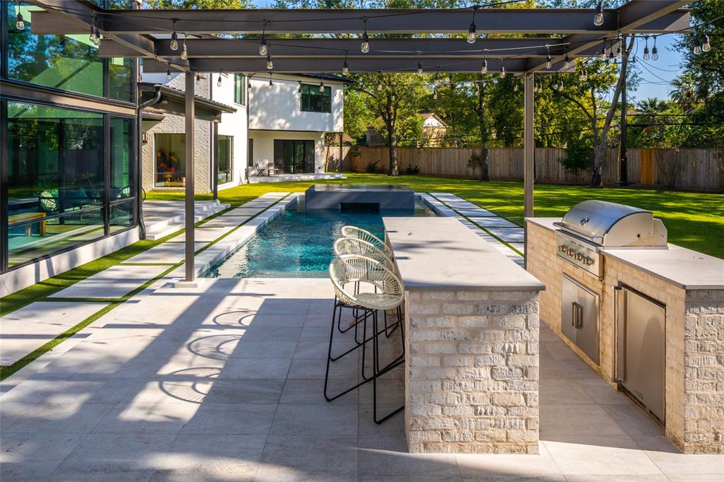 12427 Pebblebrook Drive, Houston, Texas image 7