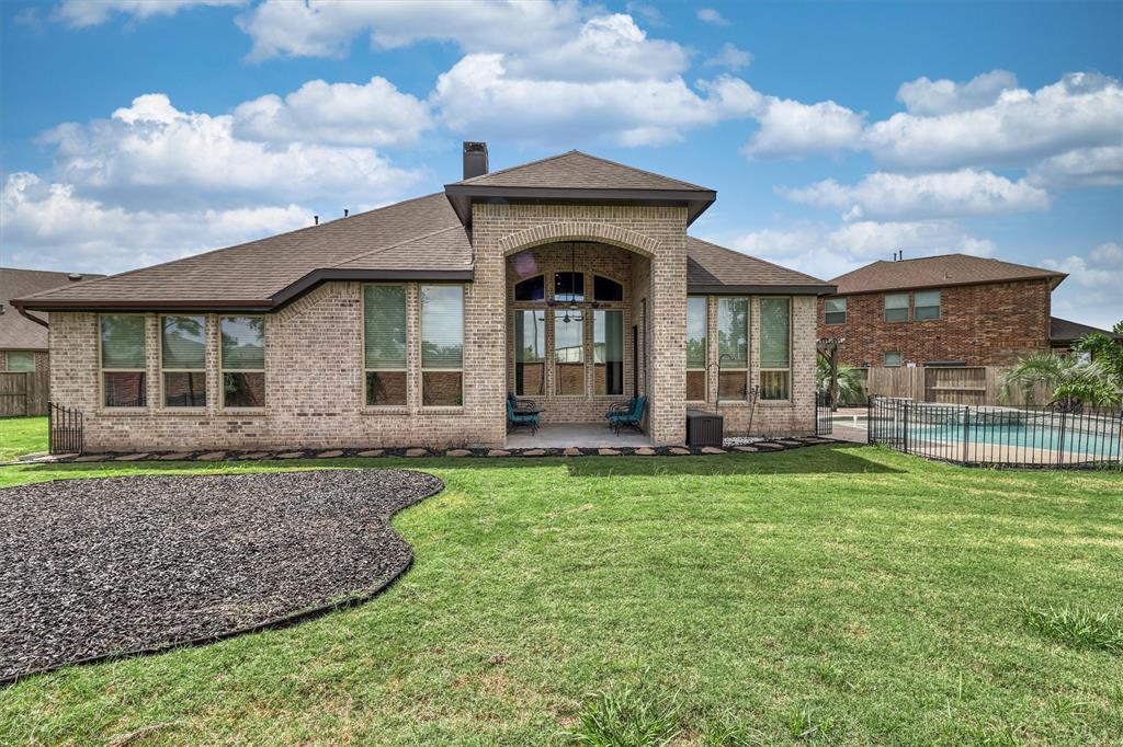10002 Galileo Lane, Rosharon, Texas image 33
