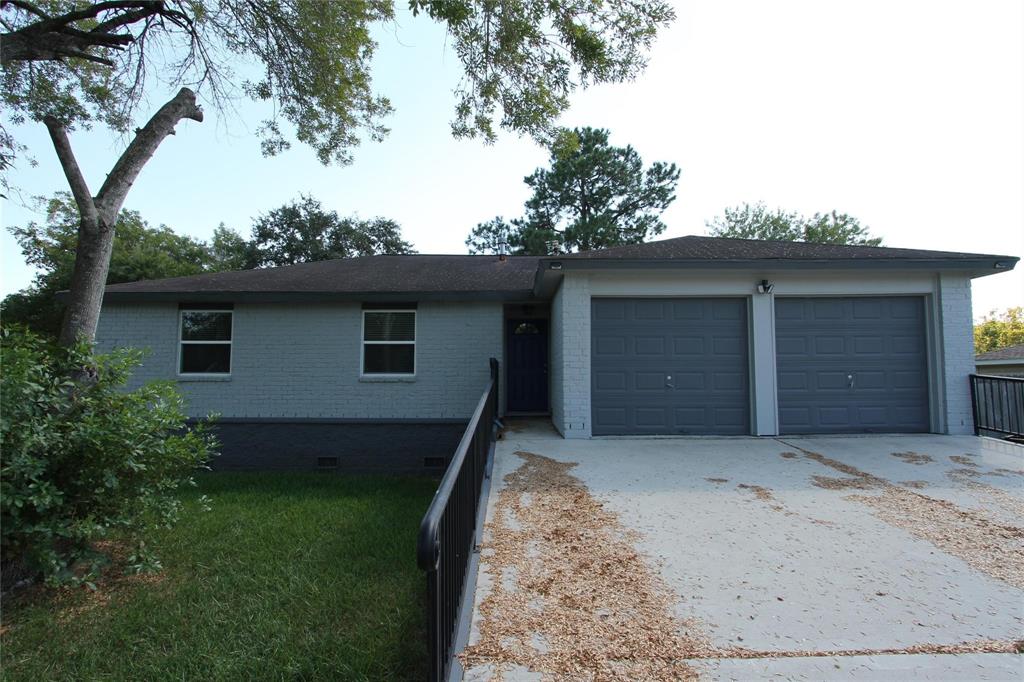 4906 30th Street, Dickinson, Texas image 4