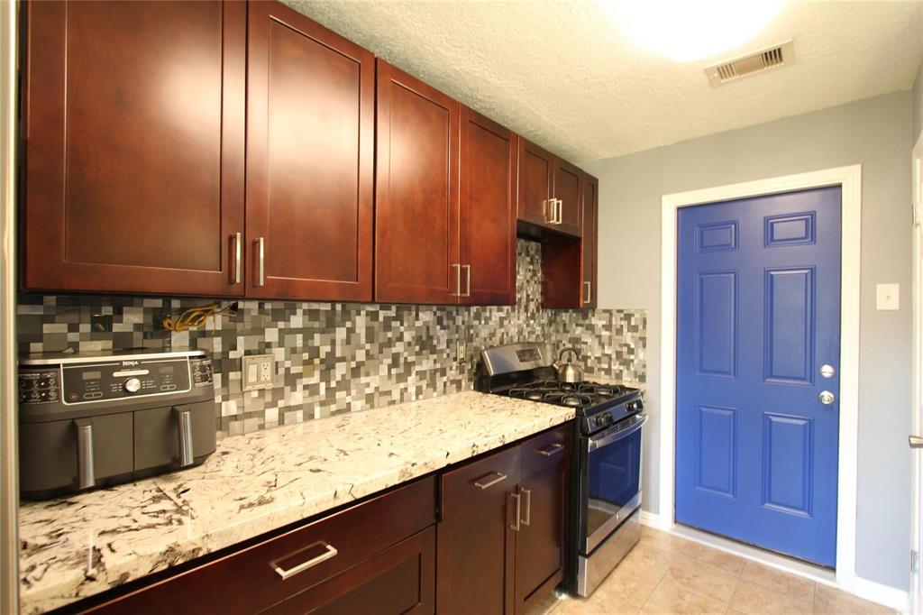 4906 30th Street, Dickinson, Texas image 15