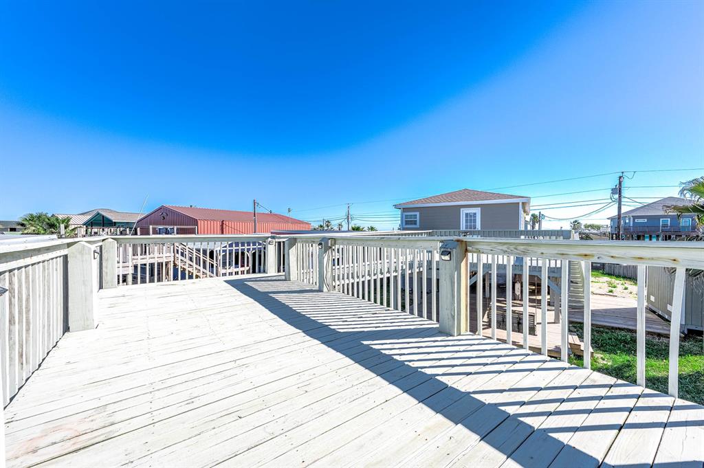 1092 County Road 209, Sargent, Texas image 32