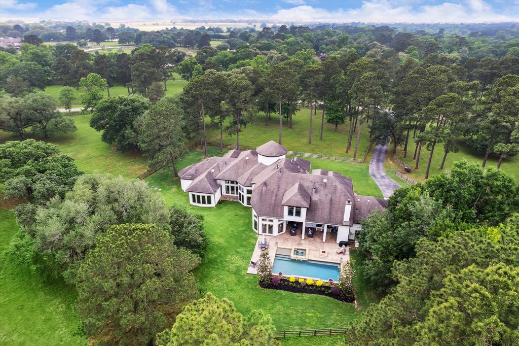 property-search 2 24519 Old Windmill Trail