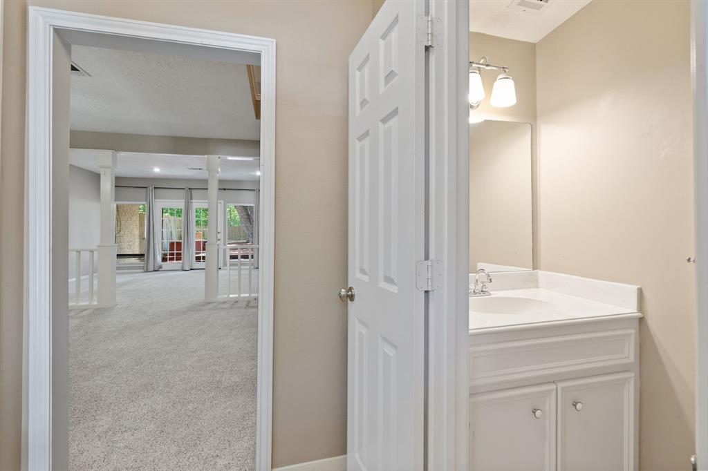 12207 Glenview Drive, Montgomery, Texas image 5
