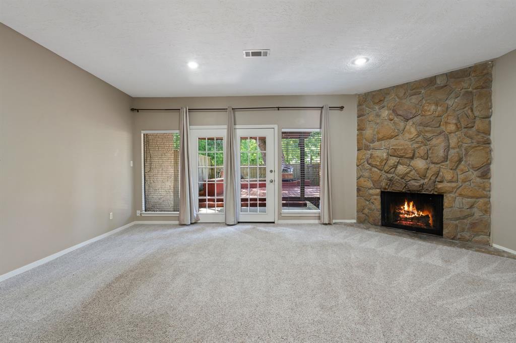 12207 Glenview Drive, Montgomery, Texas image 7