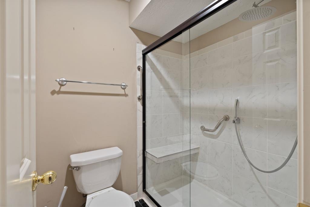12207 Glenview Drive, Montgomery, Texas image 34