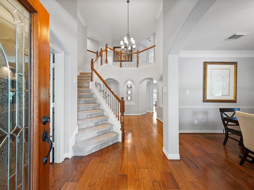 10 Barlow Court
