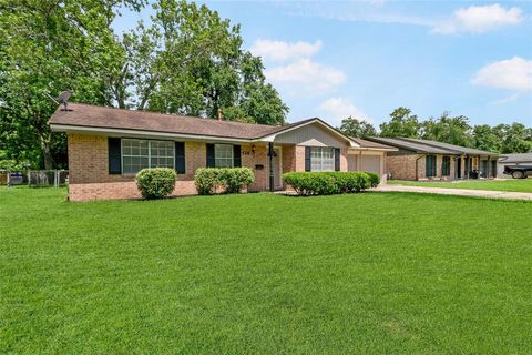 A home in Lake Jackson