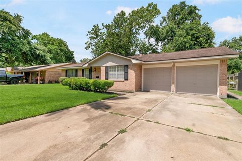 A home in Lake Jackson