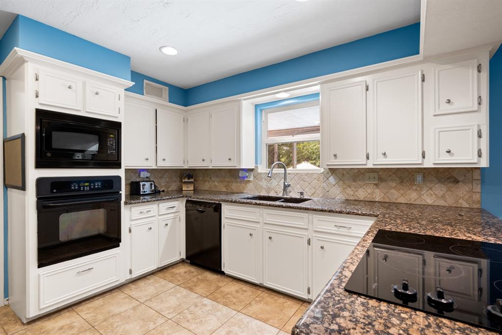 19026 Candleview Drive, Spring, Texas image 17