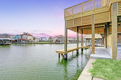 A home in Tiki Island