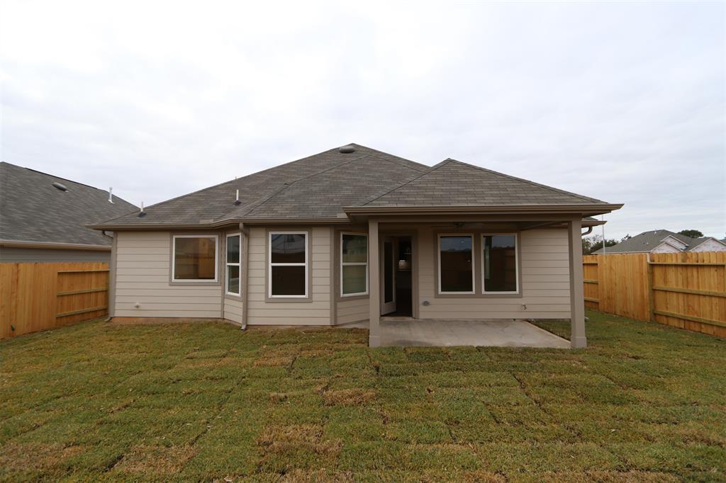 32323 Sunbeam Drive, Fulshear, Texas image 15