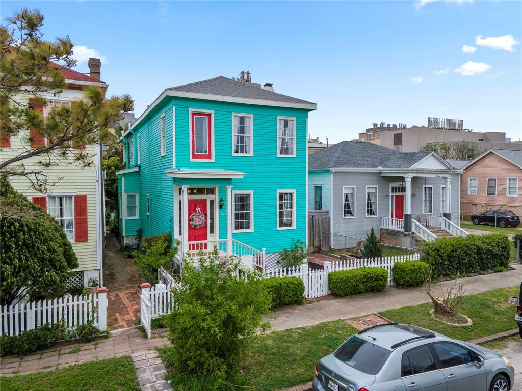 1114 Postoffice Street, Galveston, Texas image 2