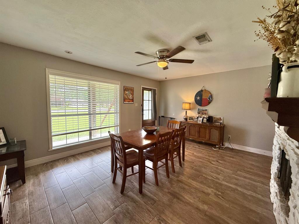 8417 Shakespeare Drive, Orange, Texas image 3