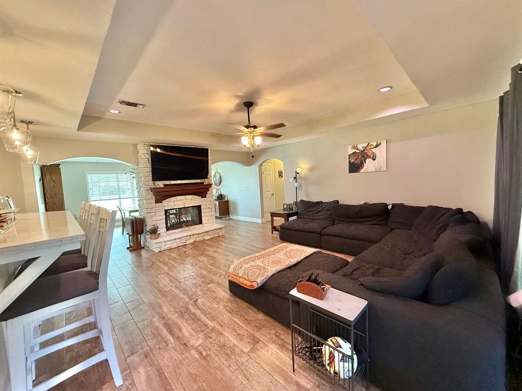 8417 Shakespeare Drive, Orange, Texas image 5