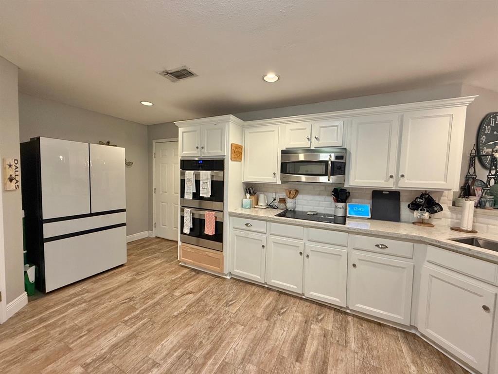 8417 Shakespeare Drive, Orange, Texas image 11