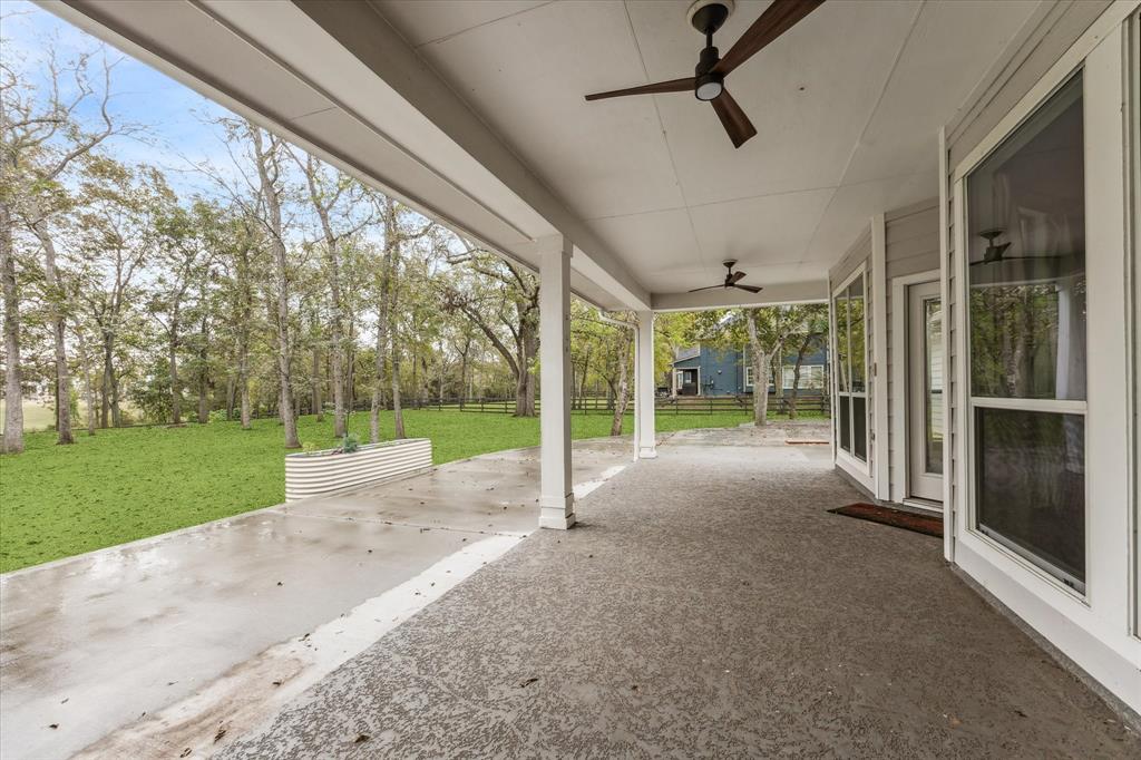 5126 Bessies Creek Trace, Fulshear, Texas image 32