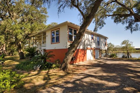 A home in Brazoria