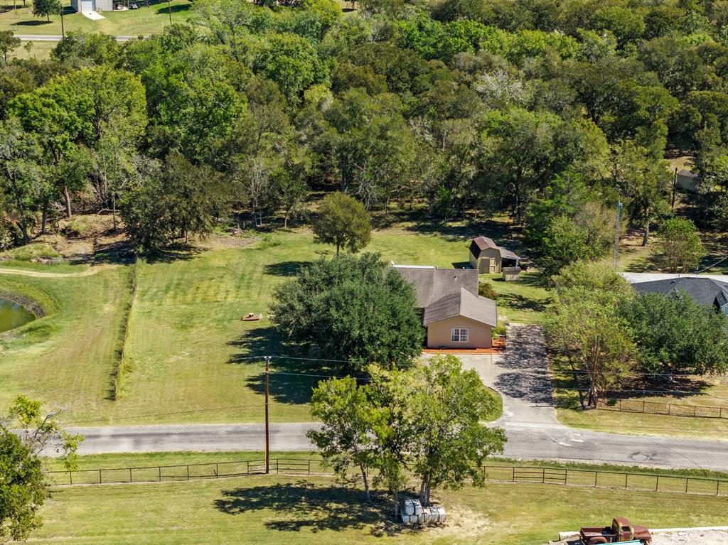 3287 Bradley Lane, Brenham, Texas image 32