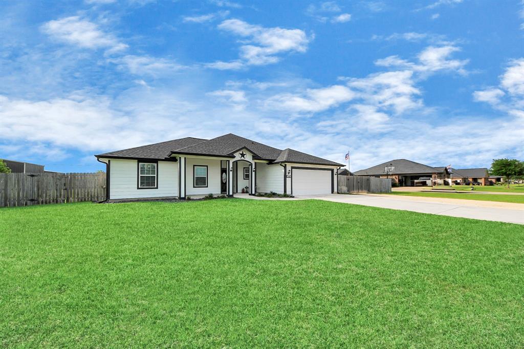11202 Leah Elizabeth Drive, Needville, Texas image 3