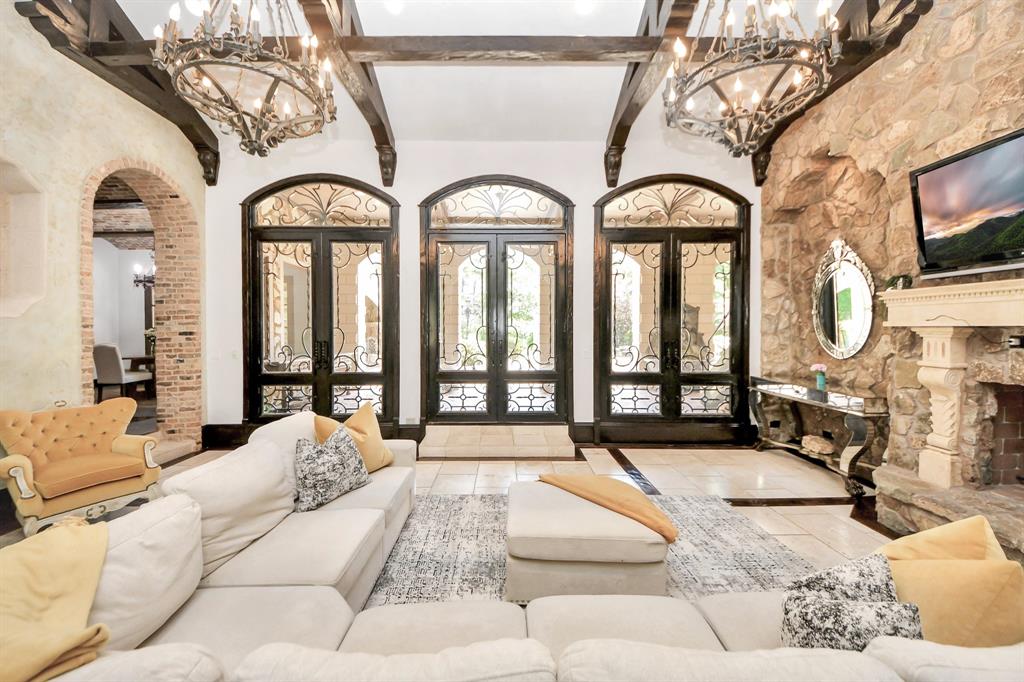 2426 Blue Lake Drive, Magnolia, Texas image 25