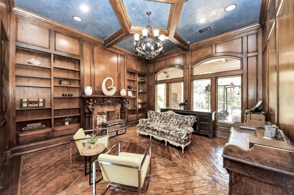 2426 Blue Lake Drive, Magnolia, Texas image 15