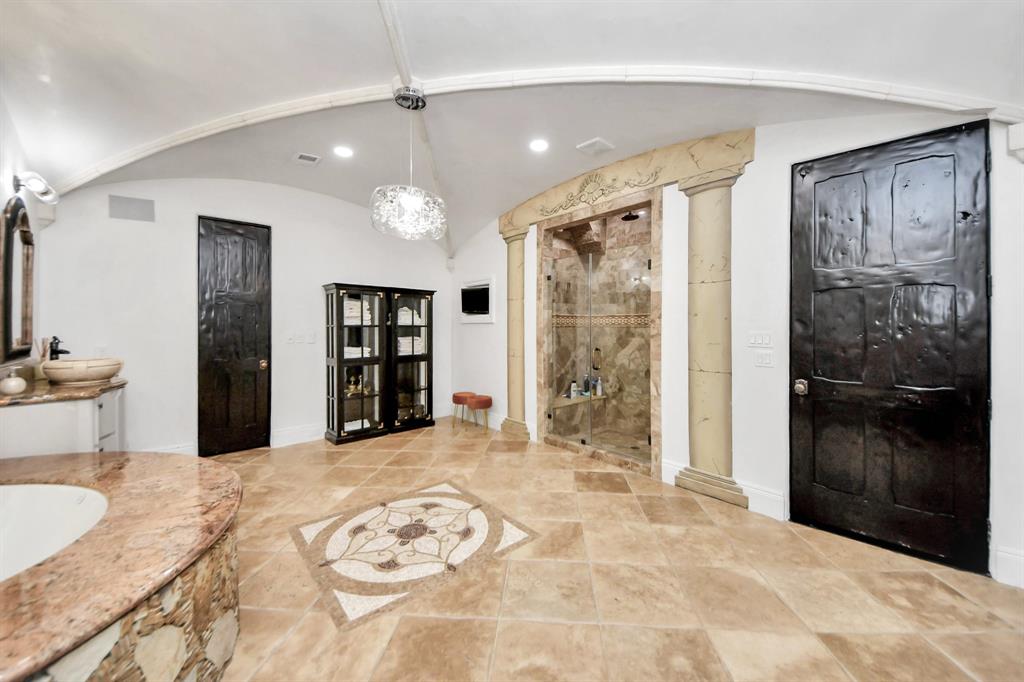 2426 Blue Lake Drive, Magnolia, Texas image 22