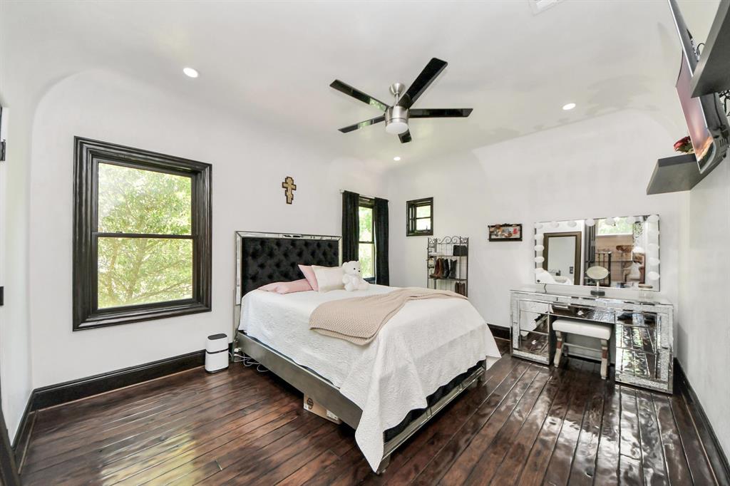 2426 Blue Lake Drive, Magnolia, Texas image 45
