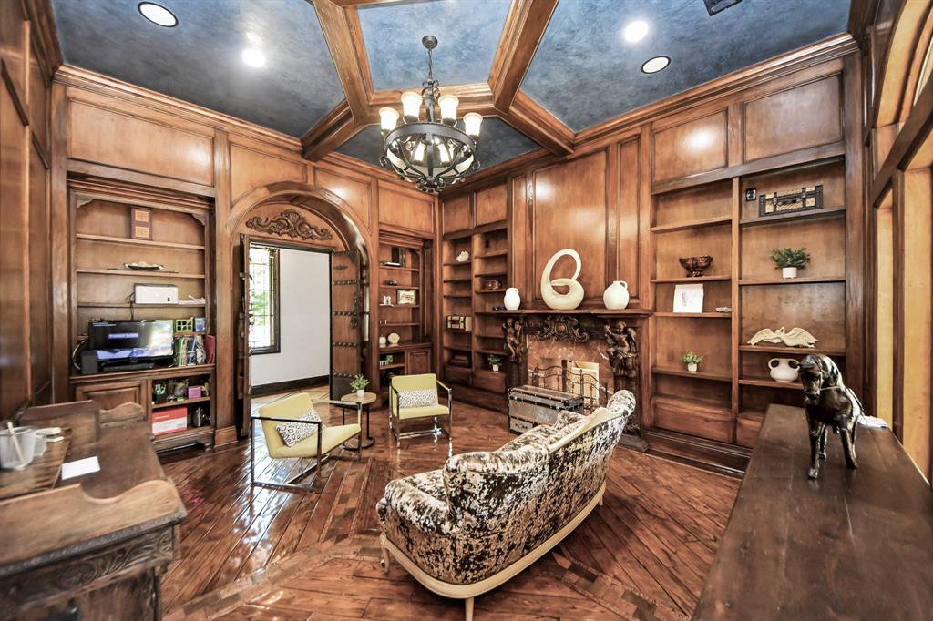 2426 Blue Lake Drive, Magnolia, Texas image 14