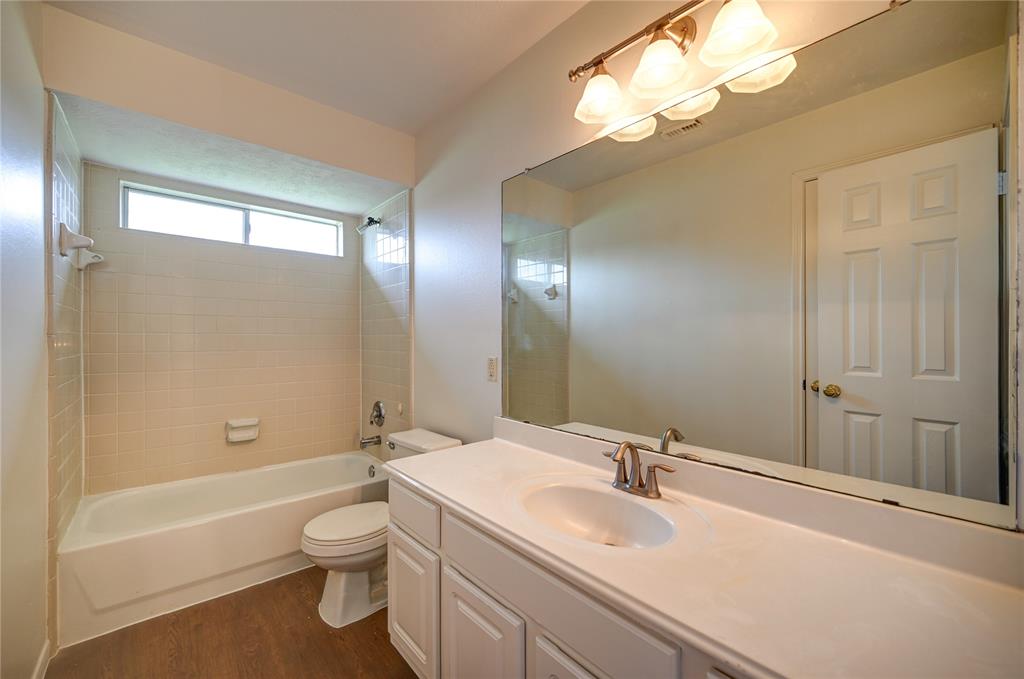 11906 Dinosaur Valley Drive, Sugar Land, Texas image 33
